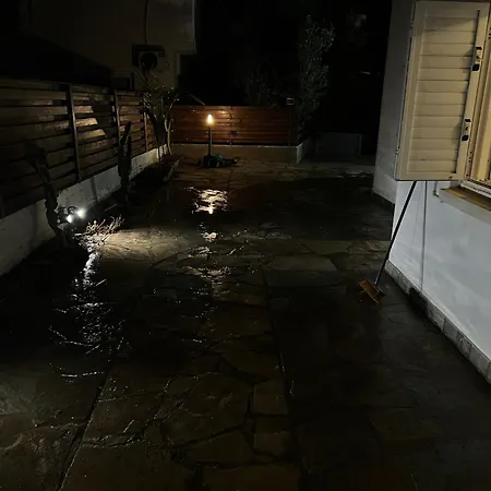 Entire House Tatil Evi