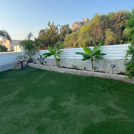 Entire House Semesterbostad *